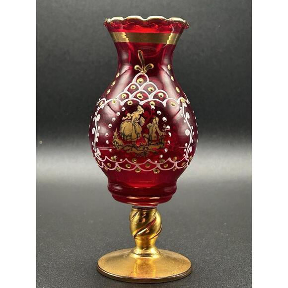 Murano Other - Vintage Beautiful Murano Italian art glass Classical Cameo Vase Red 5 Inch 1970s